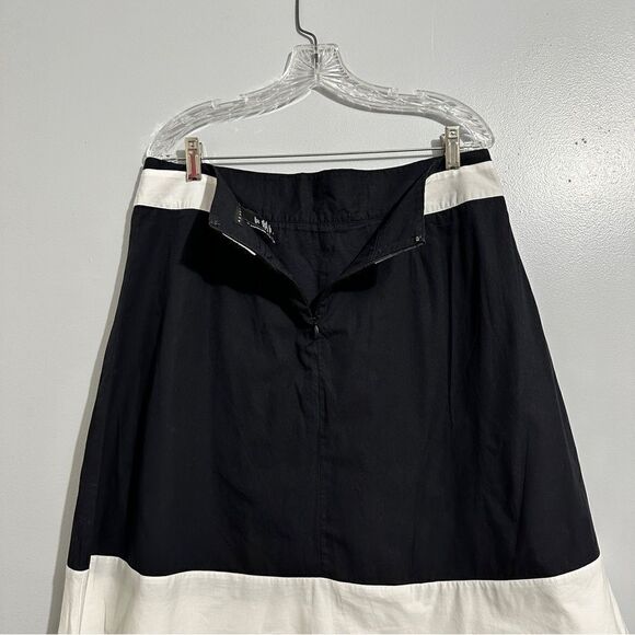 Apostrophe black and white lined skirt size 12 - Picture 3 of 8